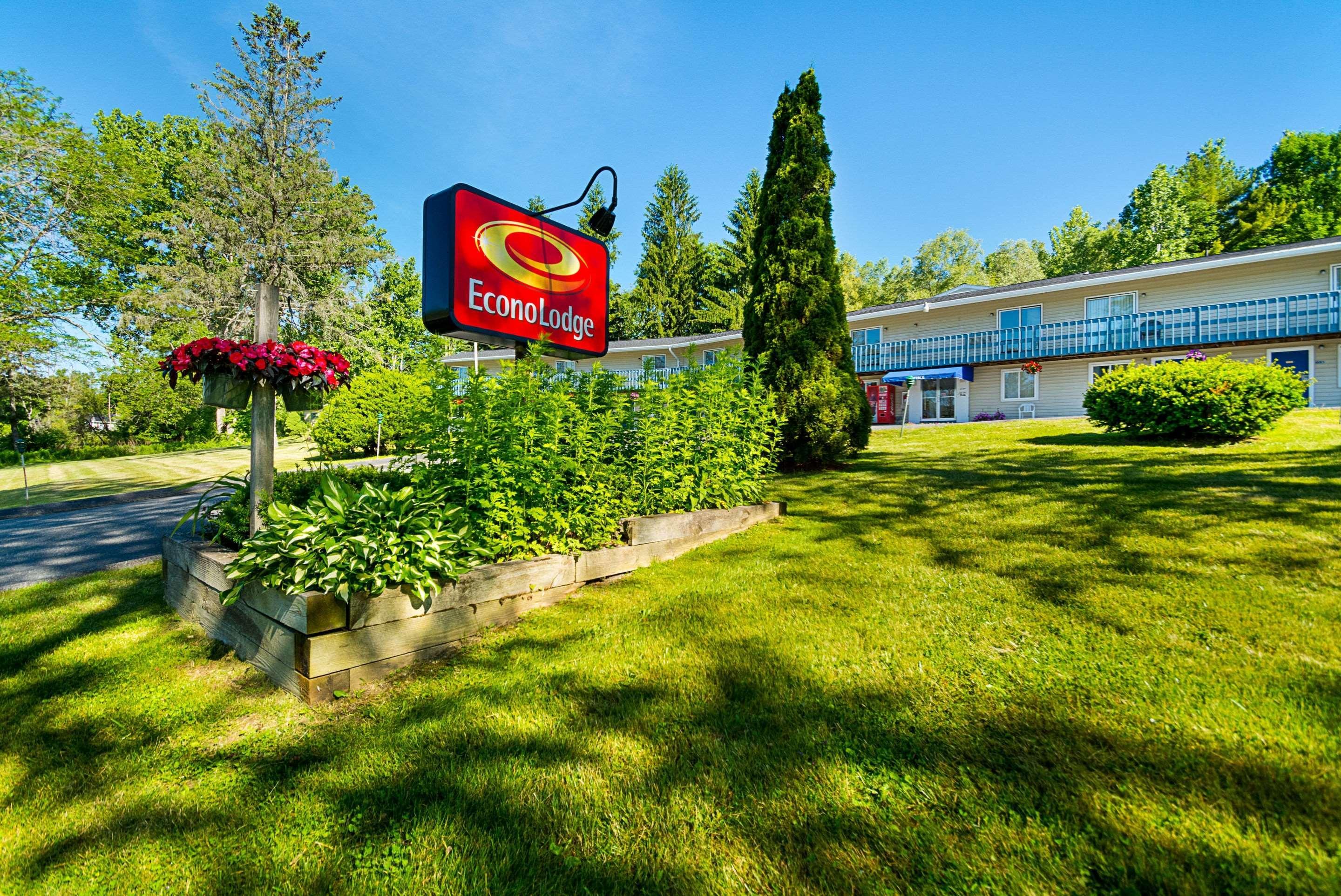 Econo Lodge Lee - Great Barrington Kültér fotó
