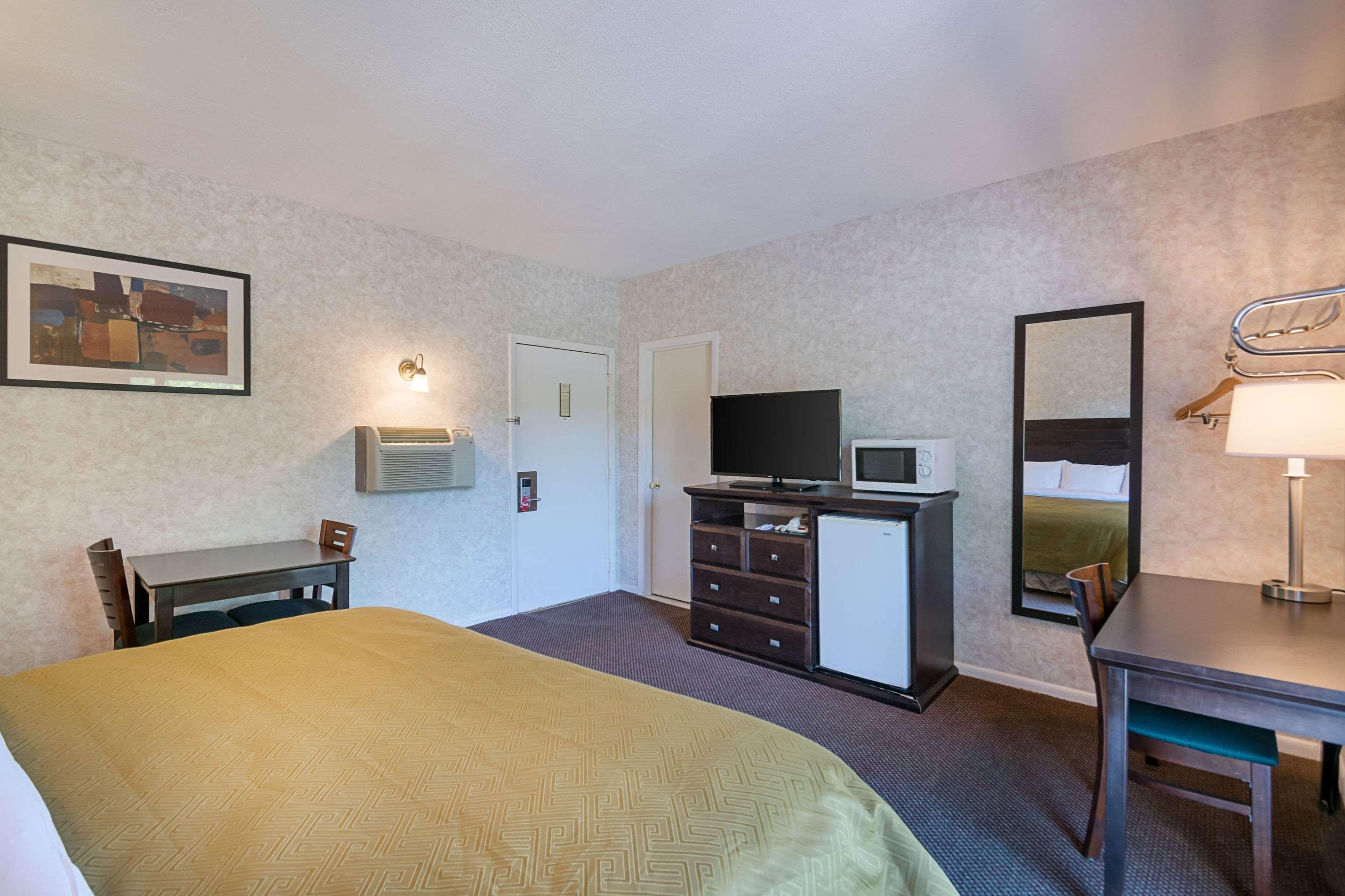 Econo Lodge Lee - Great Barrington Kültér fotó