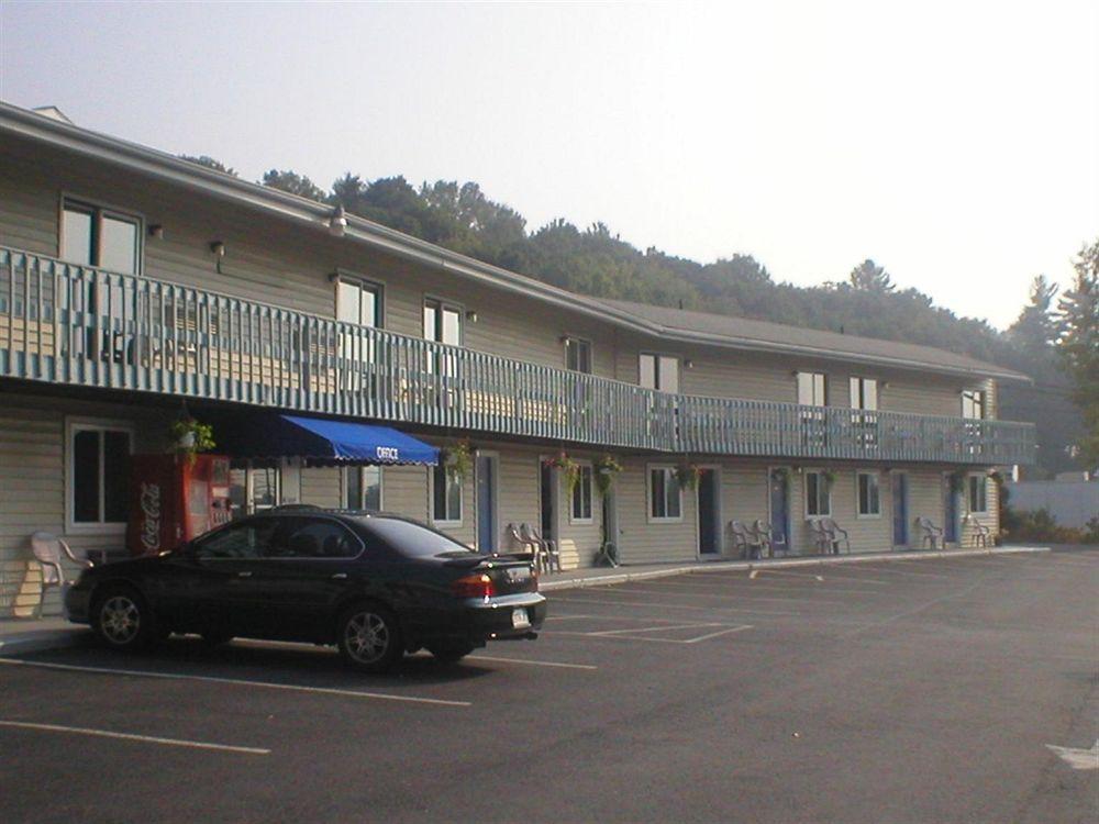 Econo Lodge Lee - Great Barrington Kültér fotó